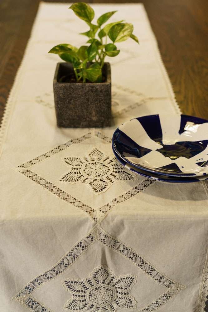 Lace Table Runner HM Interior